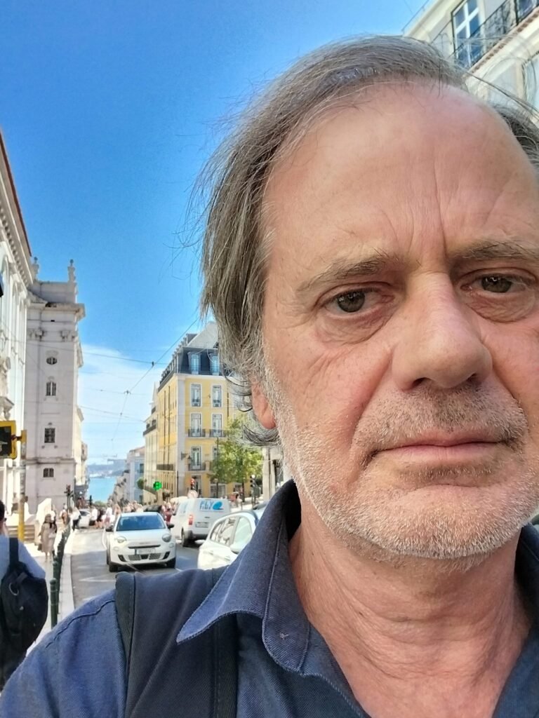 António