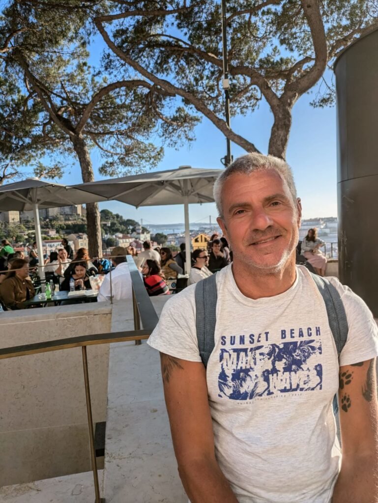 João B